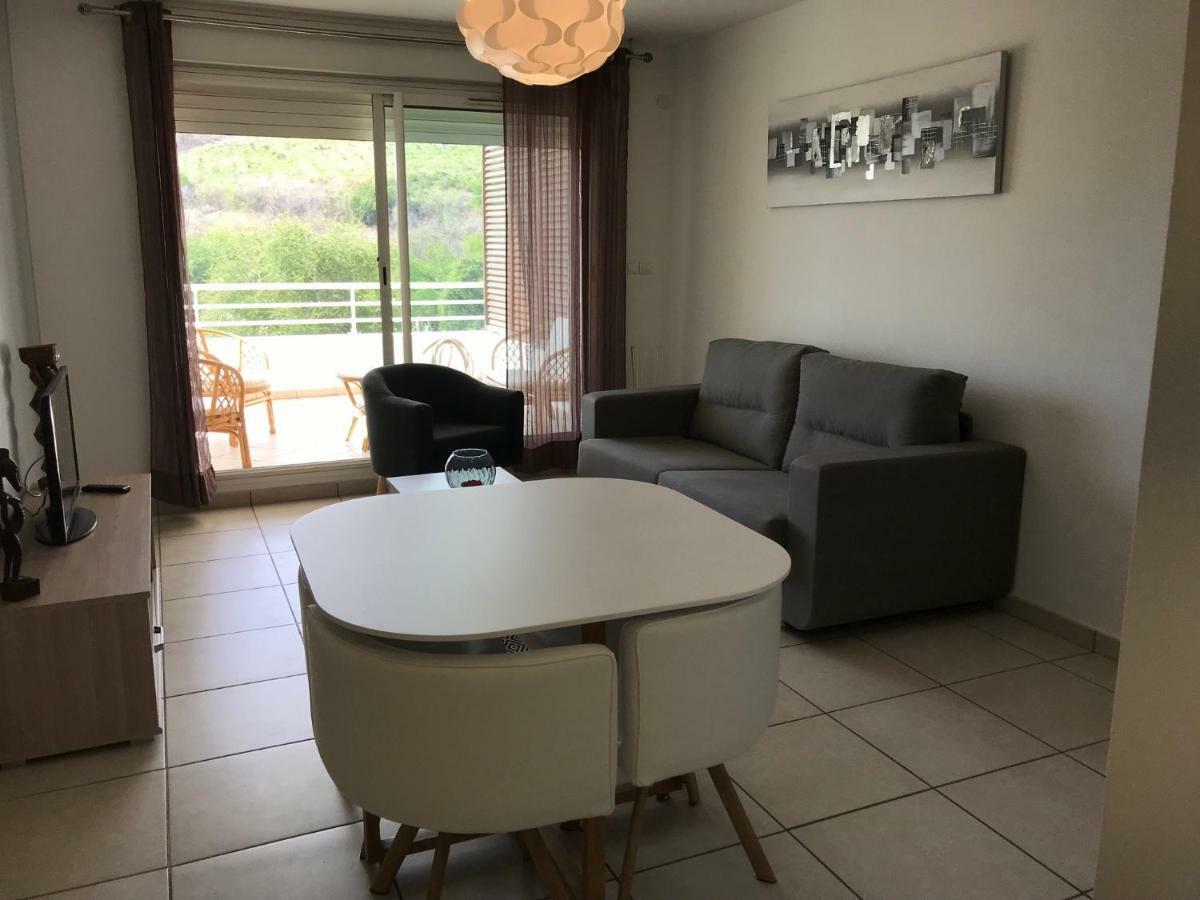 Meuble Homard Avec Jacuzzi Et Vue Mer Saint-Gilles-les Bains Luaran gambar